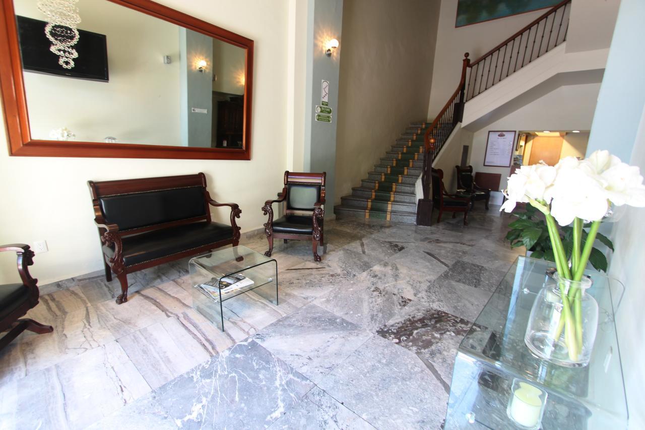 Hotel Plaza Queretaro Luaran gambar